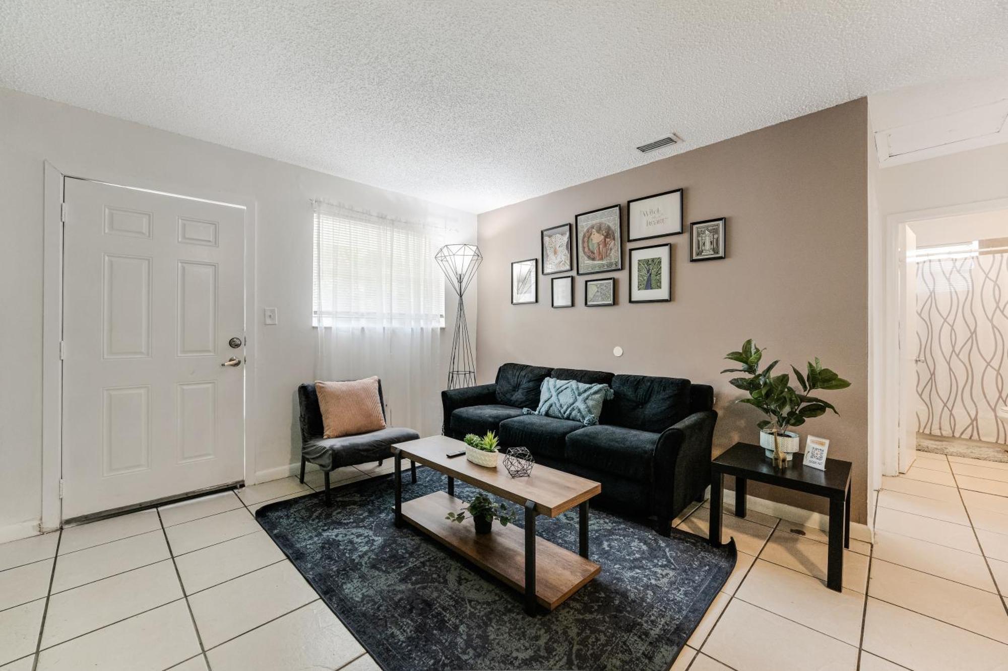 Apartment Stylish & 2br Close To Downtown *